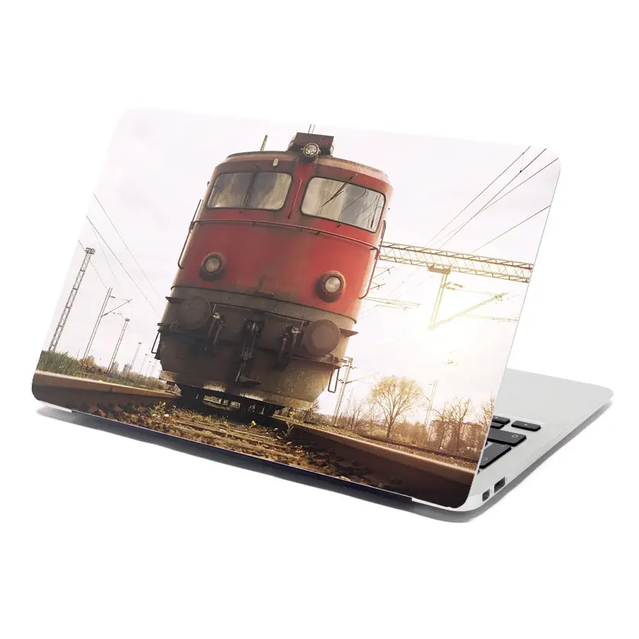 Samolepka na notebook Červený vlak na kolejích - 38x26 cm