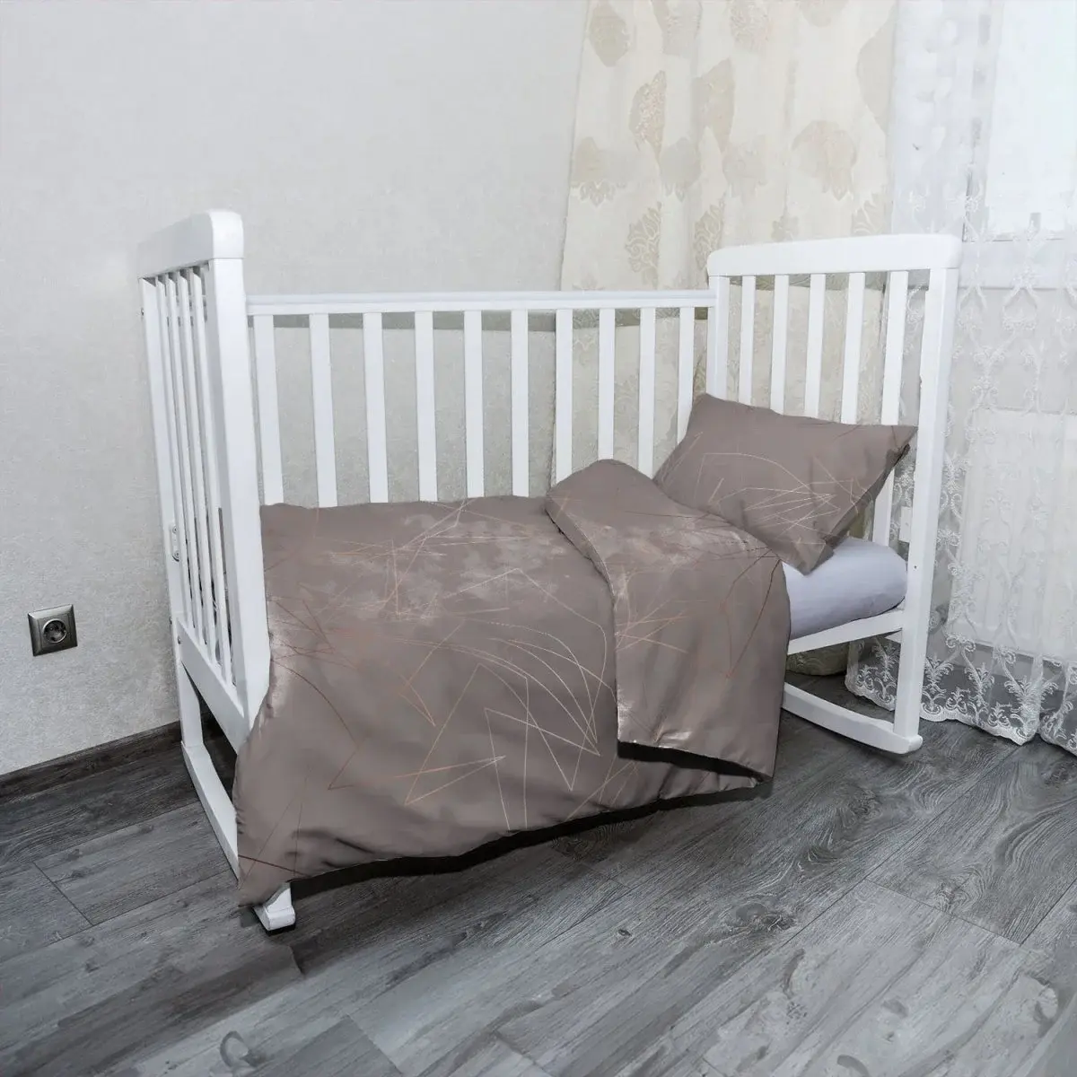 Mikroplyšové dětské povlečení do postýlky Trojúhelníková abstrakce