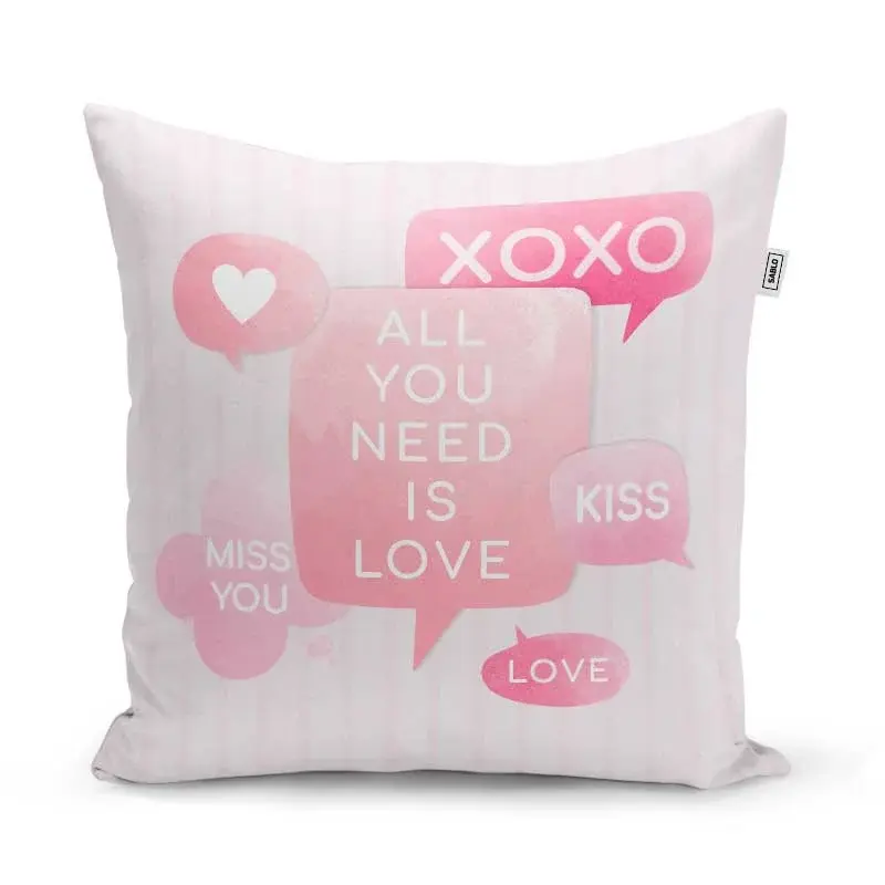 Polštář All you need is love: 40x40 cm