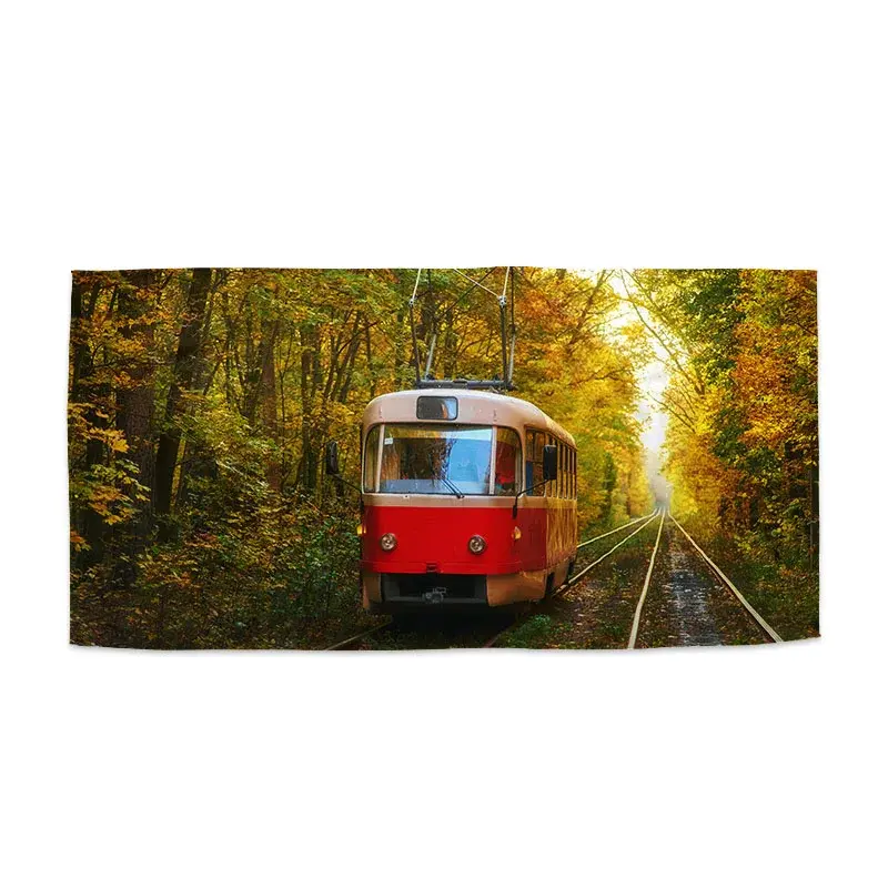 Ručník Červená tramvaj v lese - 30x50 cm