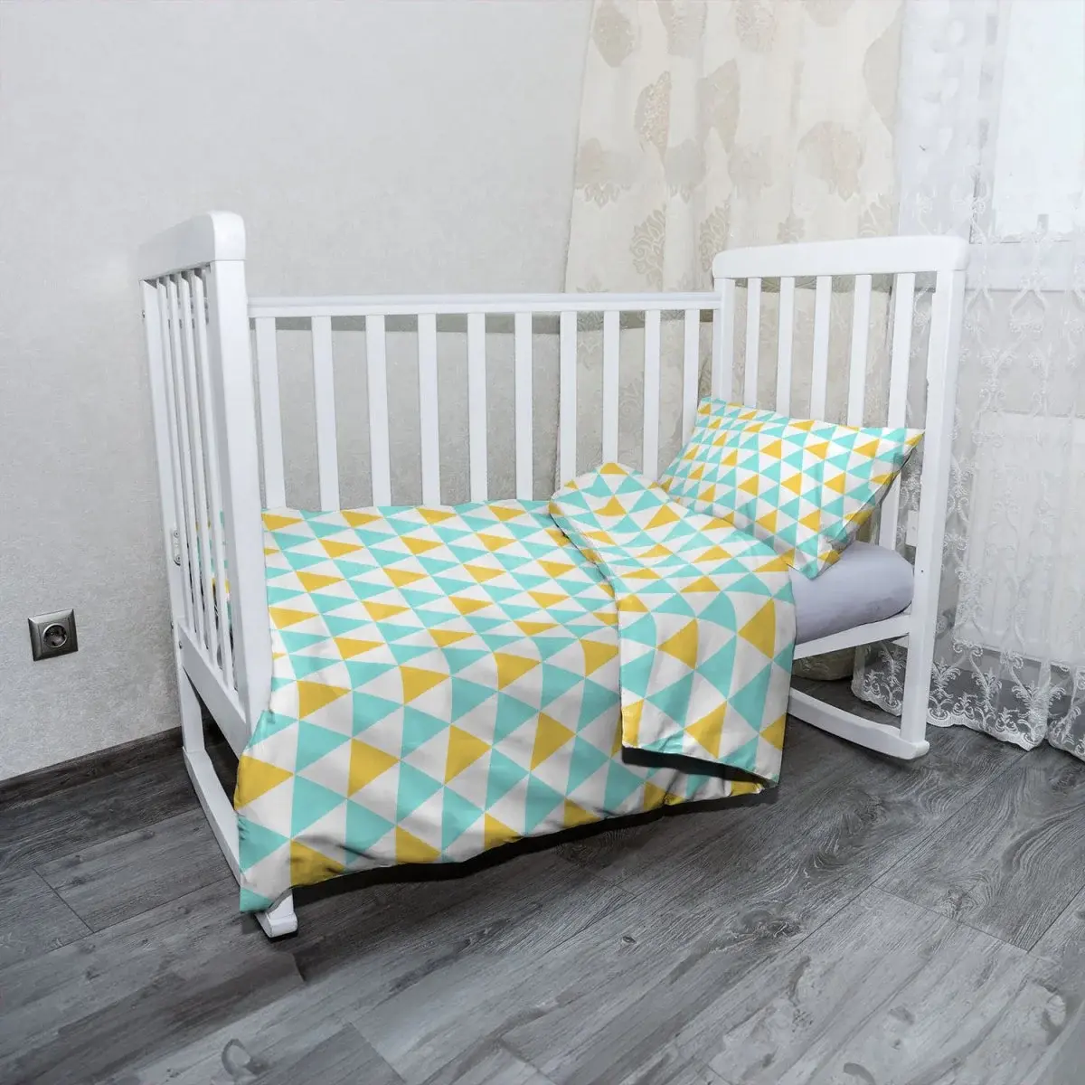 Mikroplyšové dětské povlečení do postýlky Dvoubarevné trojúhelníky - 100x135 / 40x60