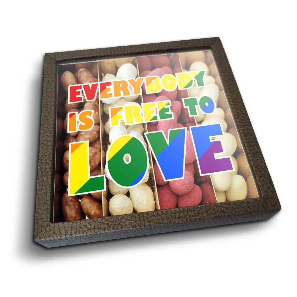 Mandle v čokoládě Everybody is free to love - 4x 80g