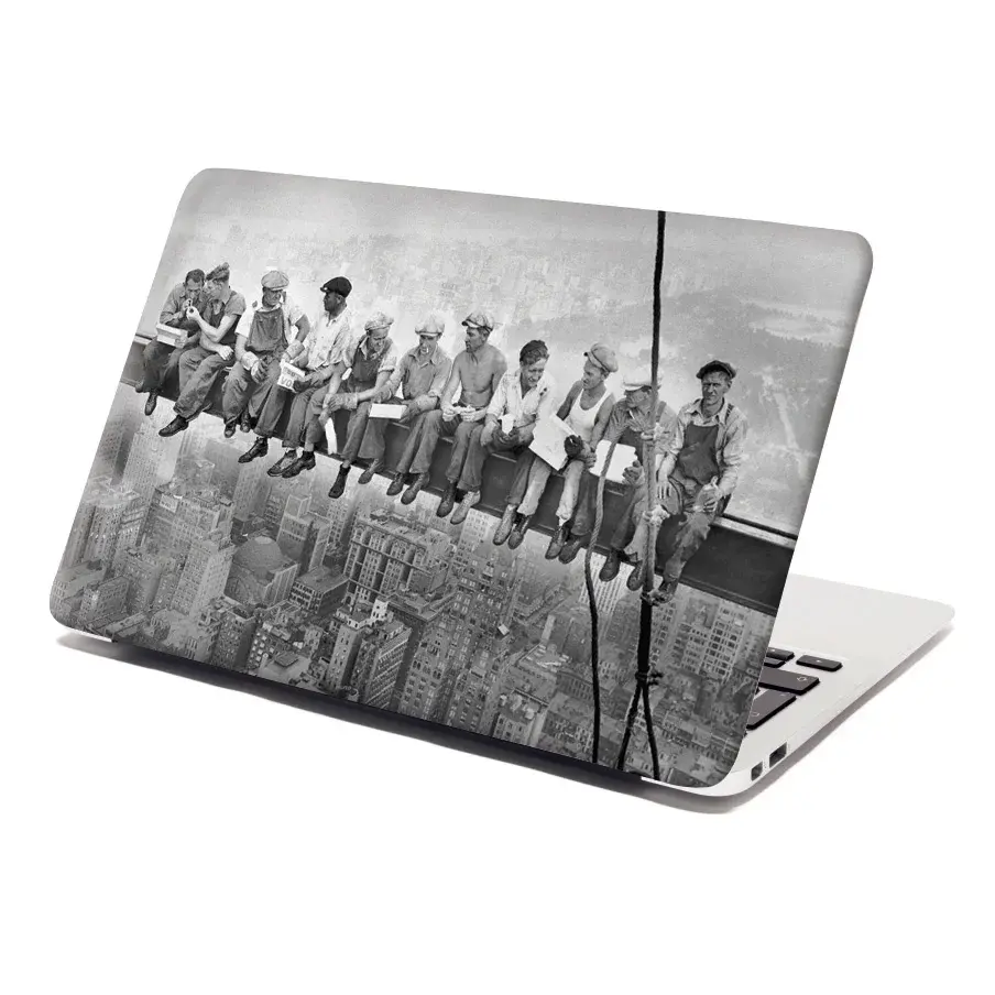 Samolepka na notebook Zedníci na traverze - 38x26 cm