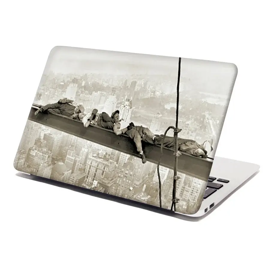 Samolepka na notebook Ležící zedníci na traverze - 29x20 cm