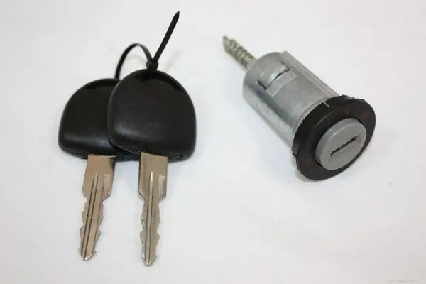 Zamykací válec, zámek zapalování AUTOMEGA 100082810