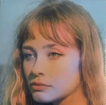 LP Alexandra Savior: The Archer