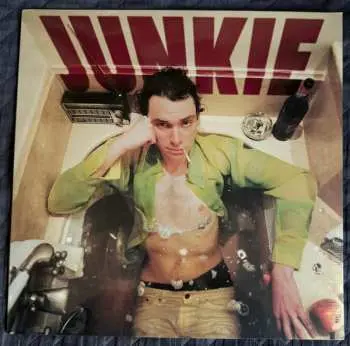 LP Asp126: Junkie