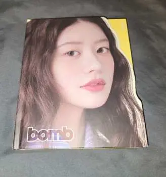 CD Illit: Bomb (Gllit Ver.)
