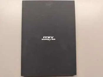 CD Itzy: Born To Be