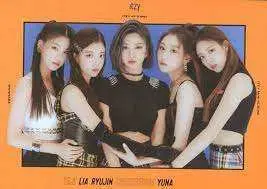 ITZY: ITZ ME / COMES IN 3 RANDOM SUPPLIED VERSIONS