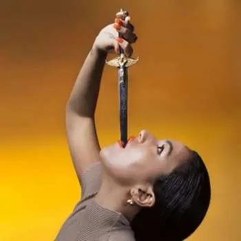 LP Lafawndah: Tan