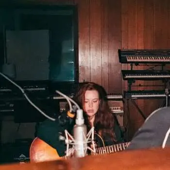 LP Lily Kershaw: Pain & More