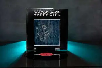 LP Nathan Davis: Happy Girl