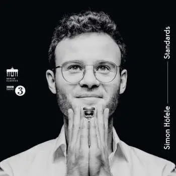 CD Simon Höfele: Standards