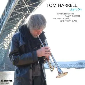 CD Tom Harrell: Light On