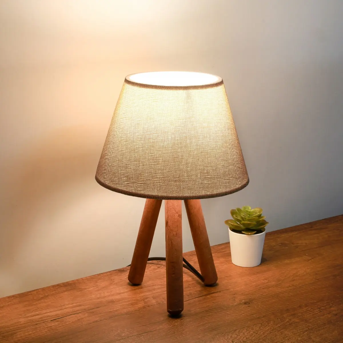 Stolní lampa AYD-3171
