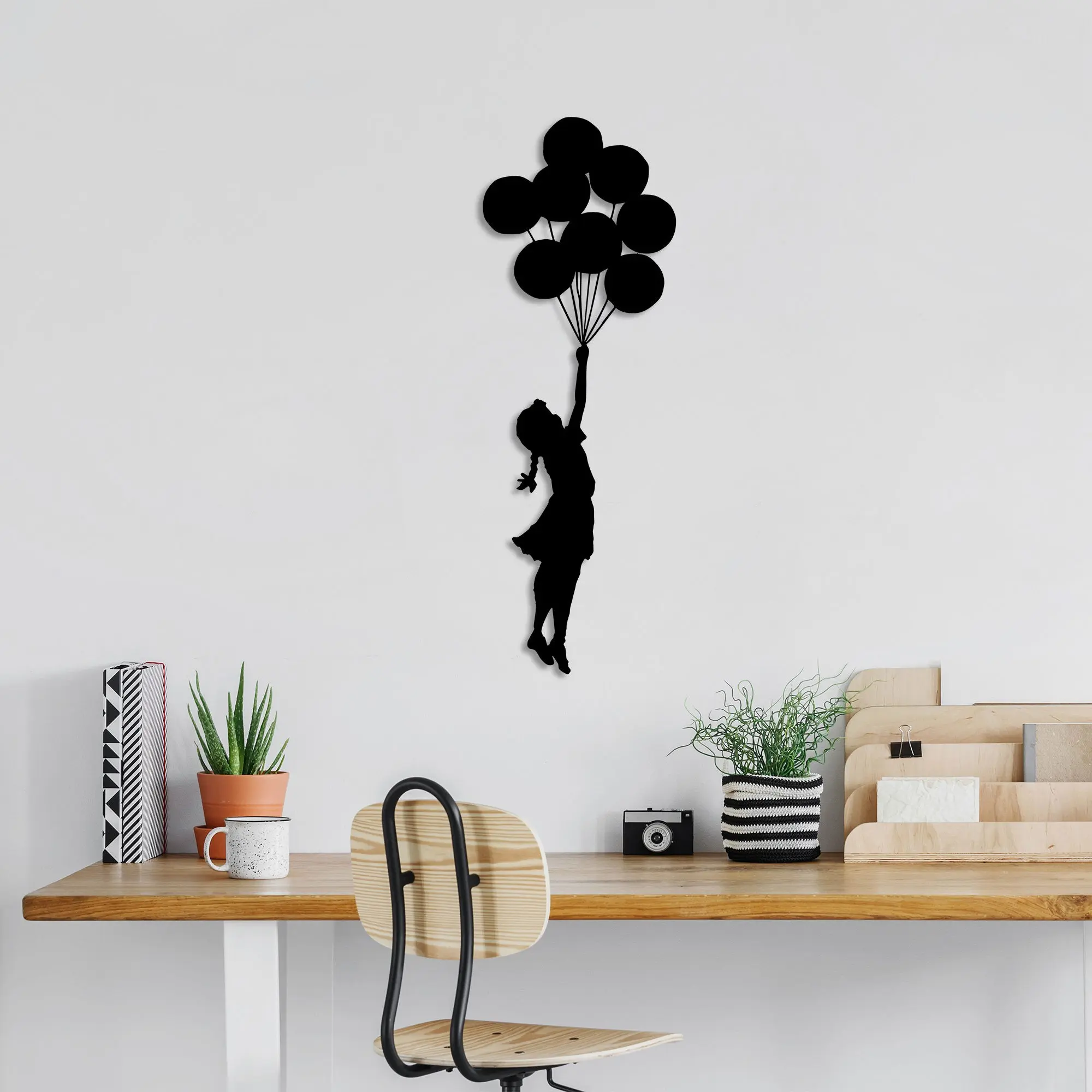 Wallity Nástěnná kovová dekorace Banksy 12 černá
