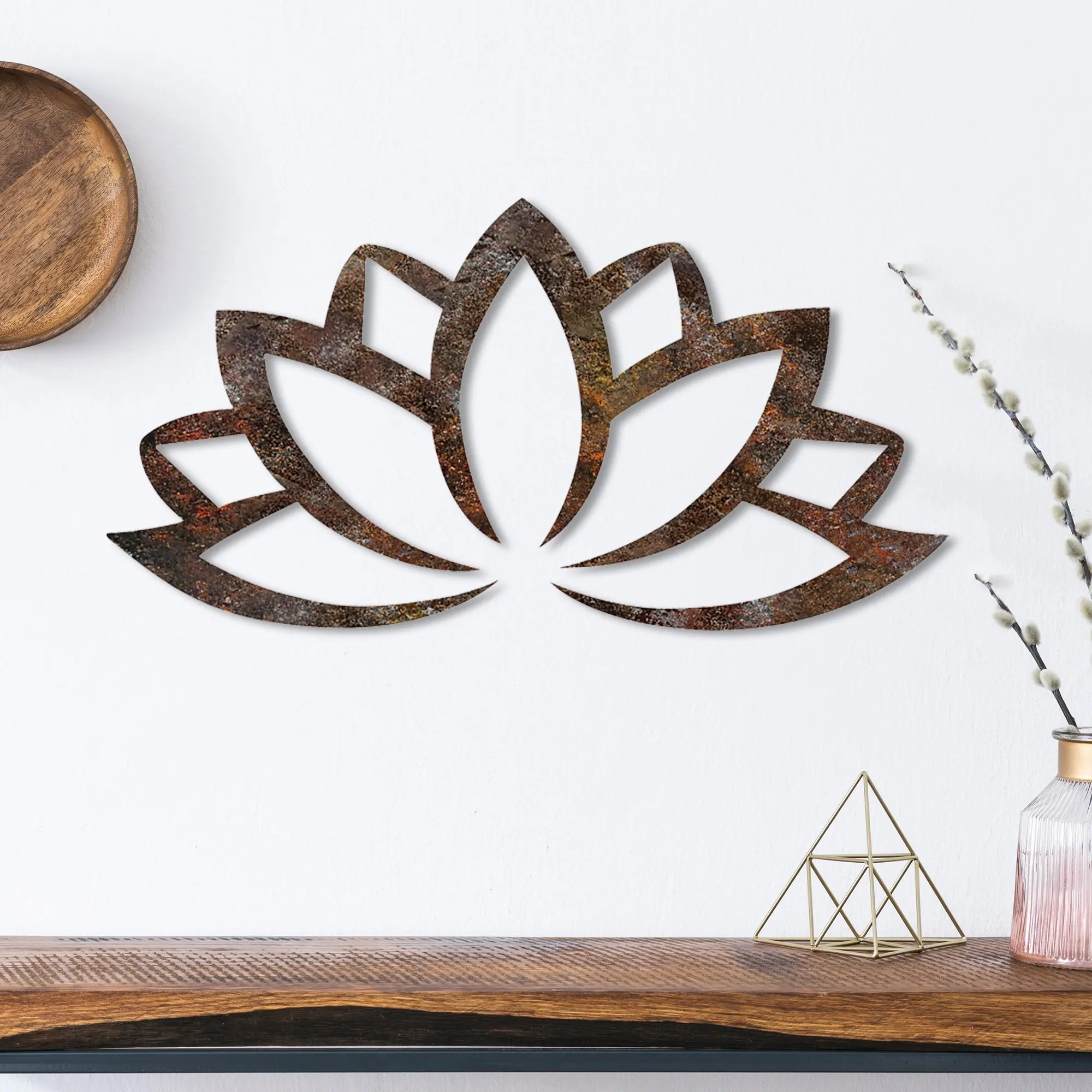 Dekorativní kovový doplněk na zeď Rusty Lotus