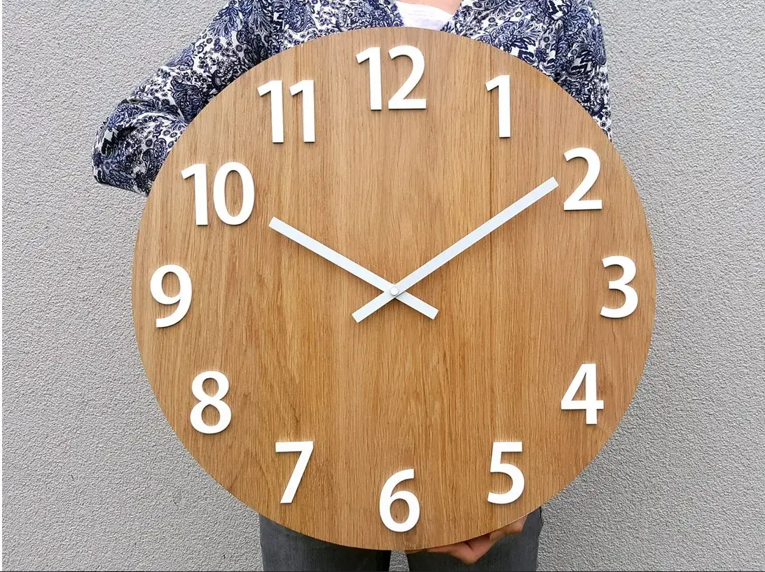 ModernClock Dřevěné nástěnné hodiny Amadeus 49 cm hnědé/bílé
