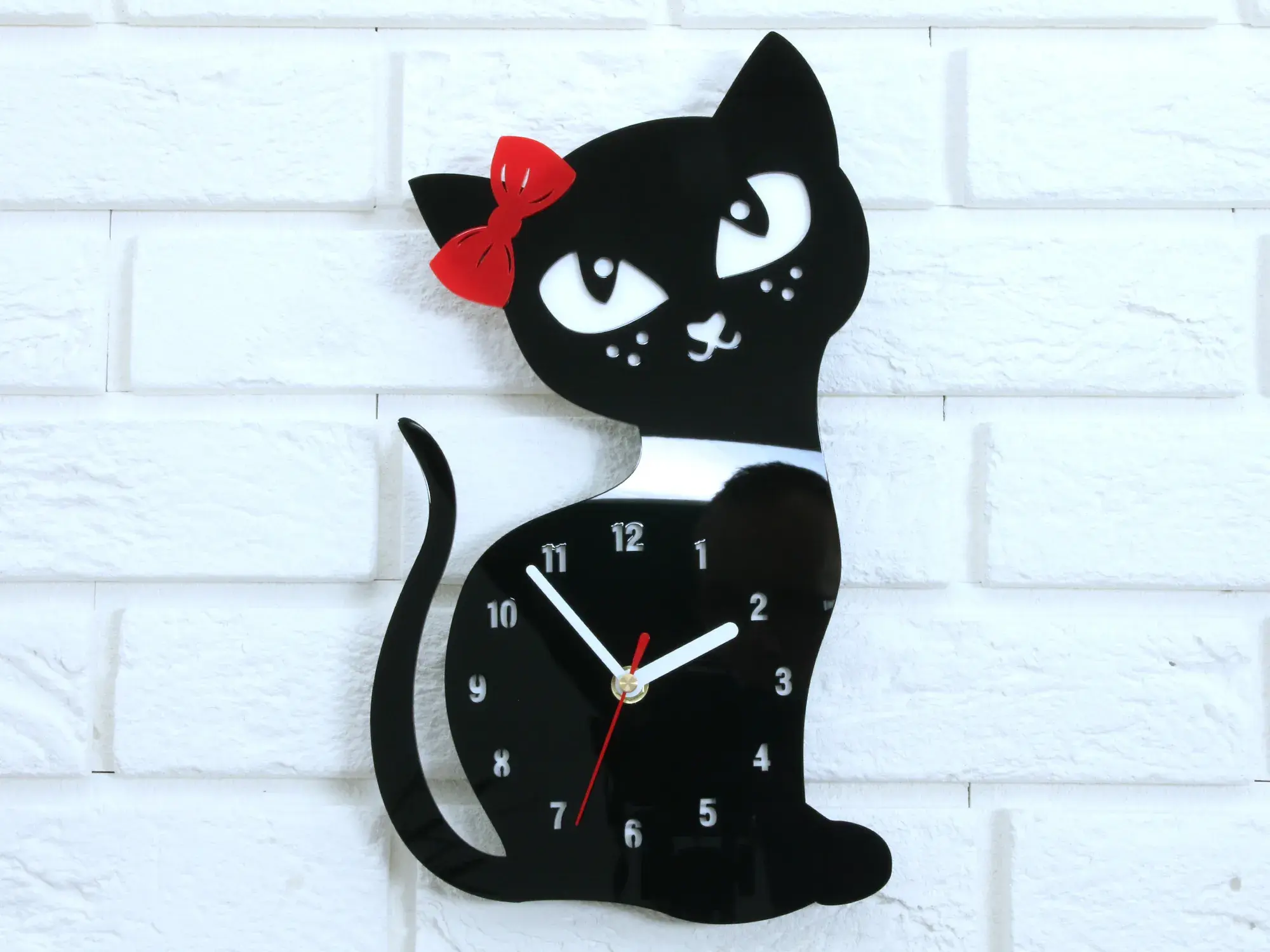 ModernClock Nástěnné hodiny Cat černé