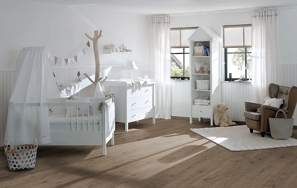 EGGER Basic 32 Dub murom přírodní EL2835