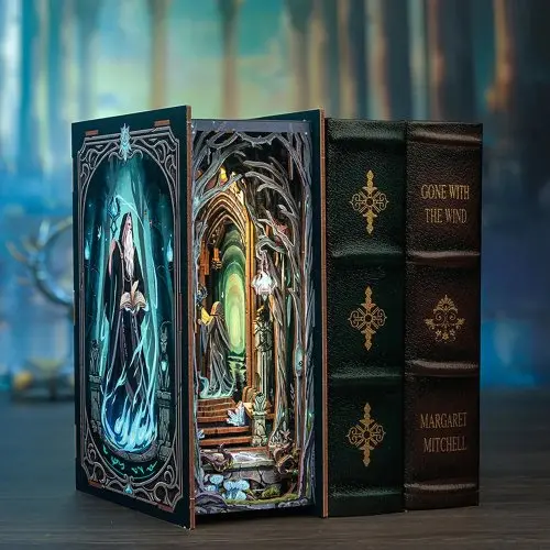 Figured ART Book Nook sada - Brána do říše divů