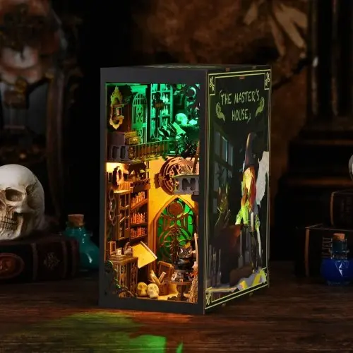 Figured ART Book Nook sada - Čarodějův dům