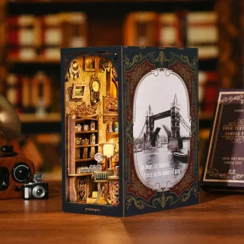 Figured ART Book Nook sada - Temná komora