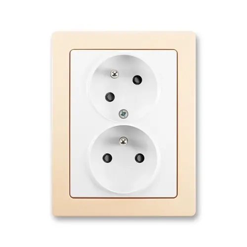ABB Swing L dvojzásuvka jasně bílá/krémová 5513J-C02357 B1C1 s clonkami