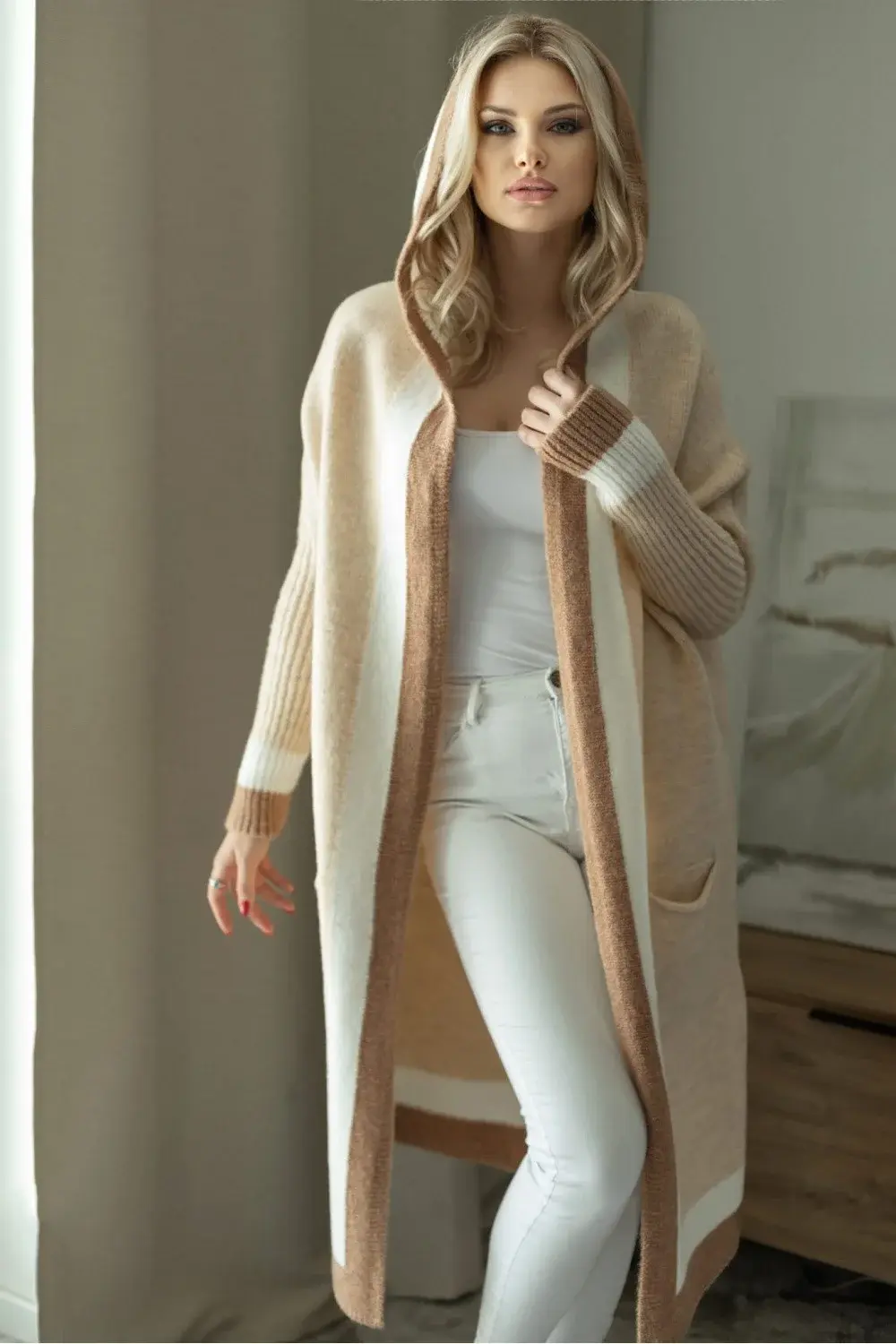 Svetr na zapínání model 171313 PeeKaBoo universal