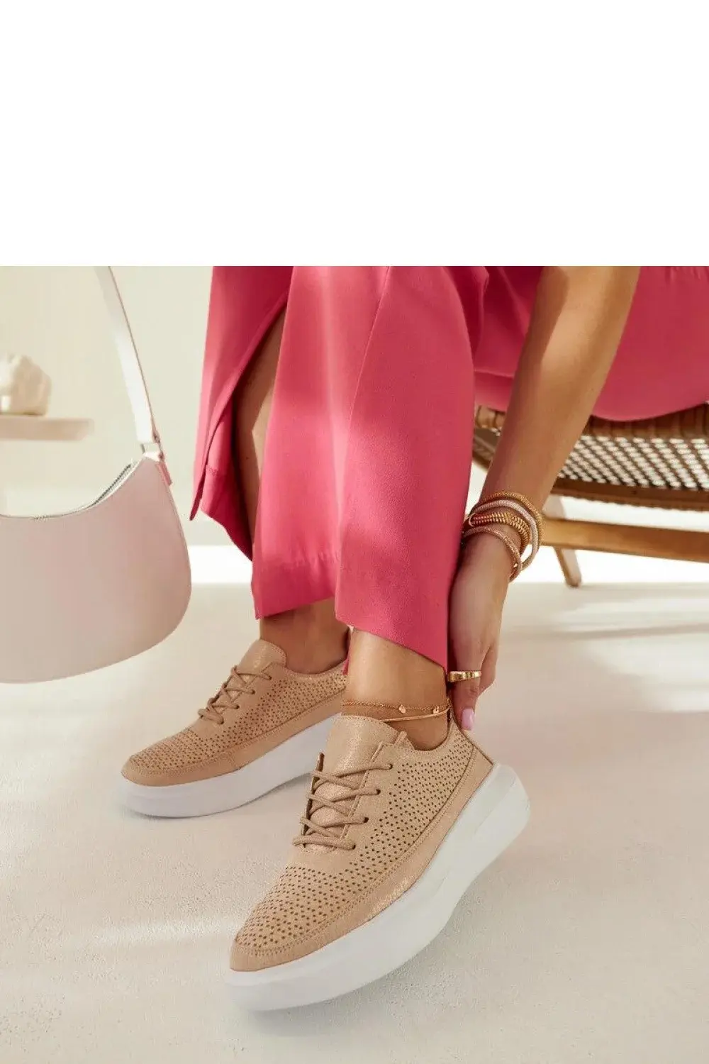 Sportovní boty na platformě model 207539 Solea
