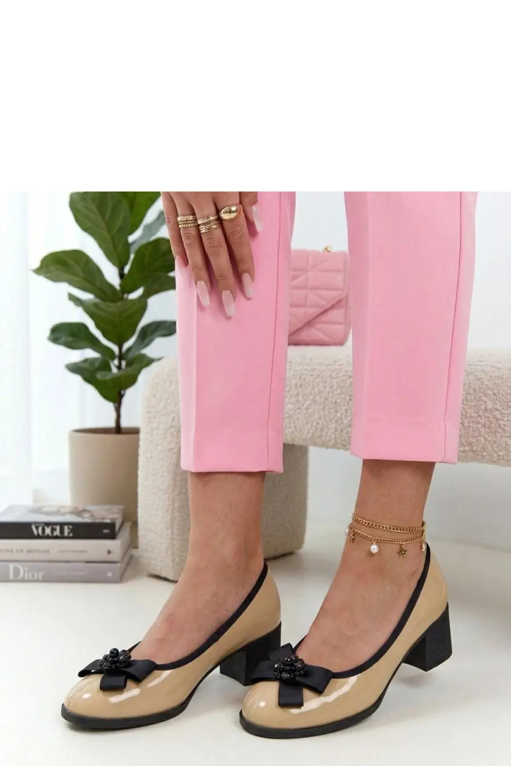 Lodičky na sloupku model 226582 Solea