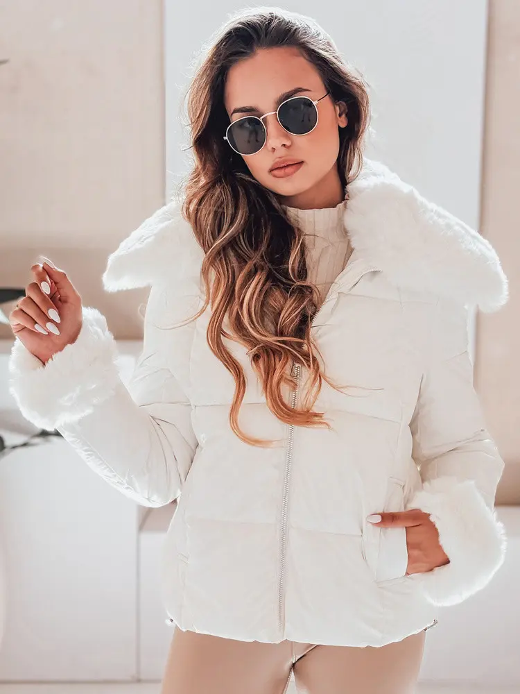 Dámská prošívaná krátká bunda s kožešinou bílá FashionStreet TY5070