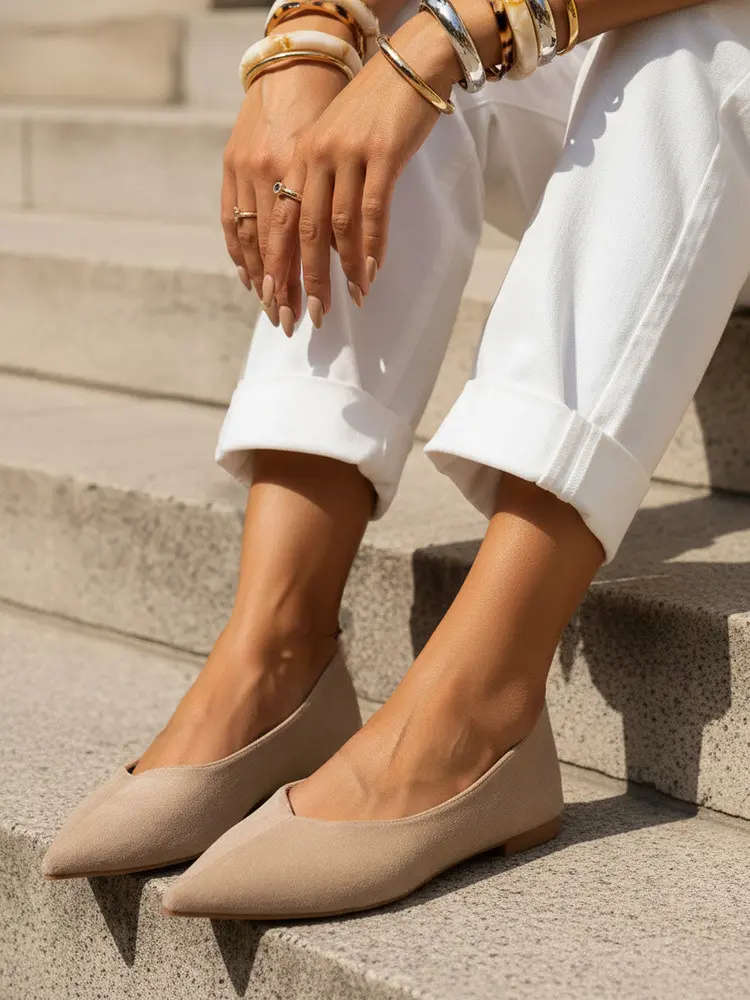 Dámské semišové špičaté baleríny béžové FashionStreet ZY1351