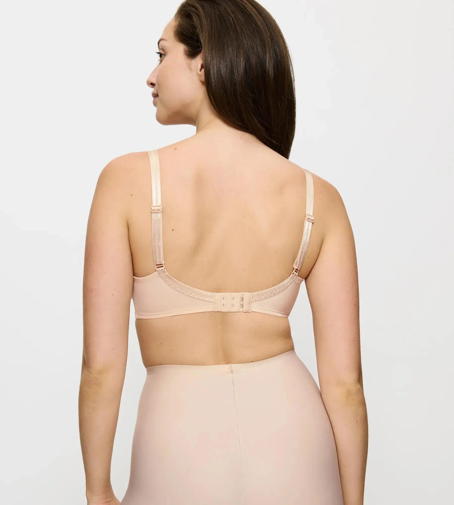 Podprsenka s kosticemi Urban Minimizer W X  BEIGE béžová  model 18054469 - Triumph Barva: Satin Cream, Velikost: 95G