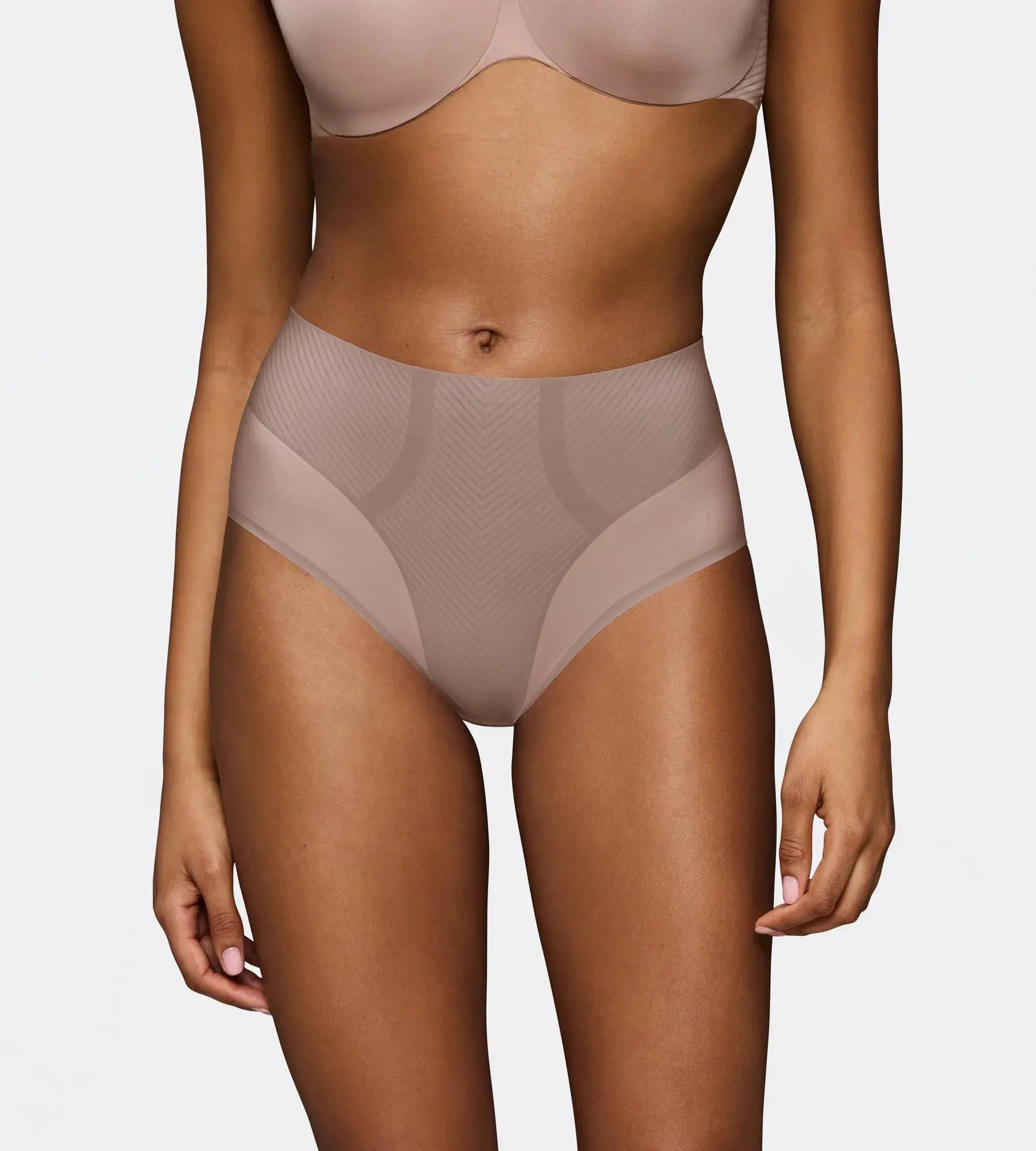 BMU ILLUSION CURVE - Formující maxi kalhotky pro přirozeně tvarovanou siluetu Triumph CHOCOLATE MOUSSE