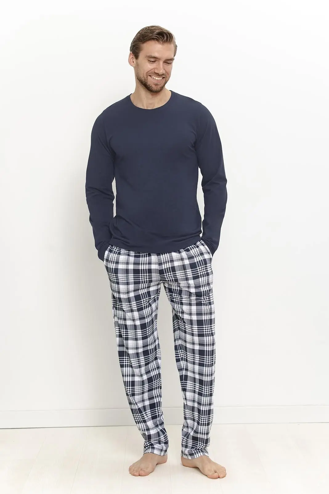 Pyžamo Taro 3664 Dante, dlouhé rukávy, velikosti M–2XL, Z26 tmavě modrá