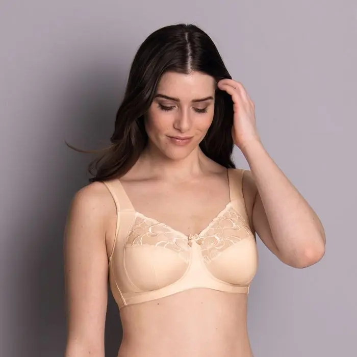 Lucia komfortní podprsenka model 14727618 light powder