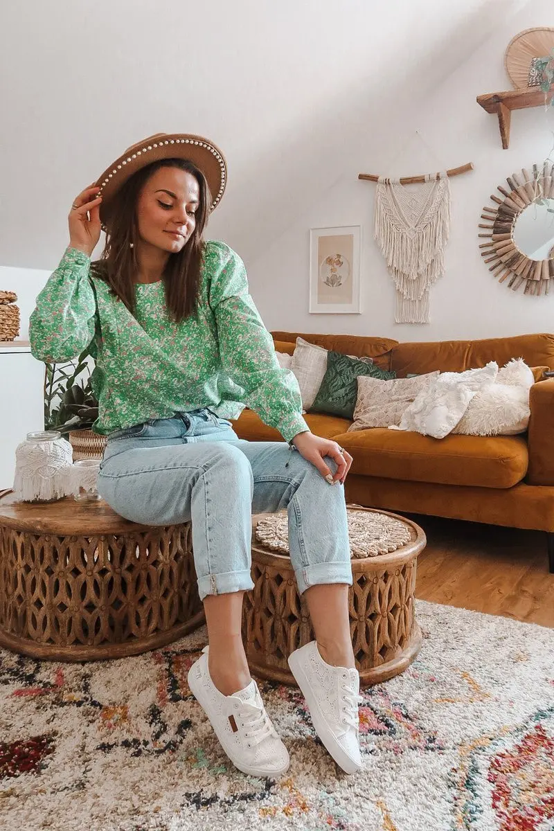 Dámské Krajkové Tenisky BIG STAR W274925 Bílé 39