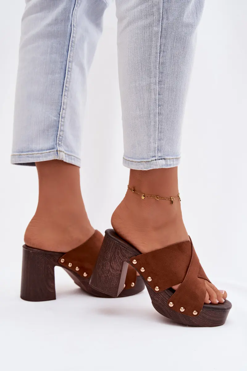 Dámské sandály na podpatku se zlatými přezkami Camel Nerelle 40