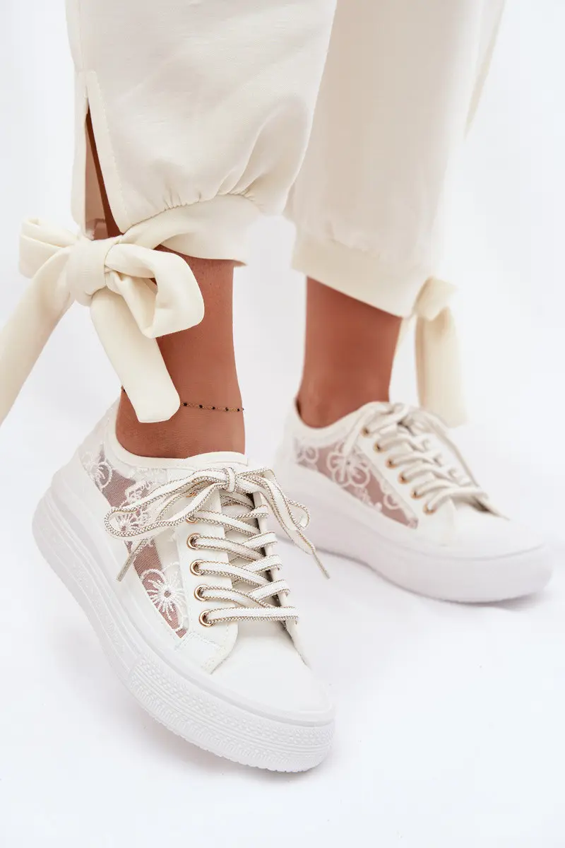 Dámské tenisky s krajkou na platformě Lee Cooper LCW-26-44-4480 Bílé 40