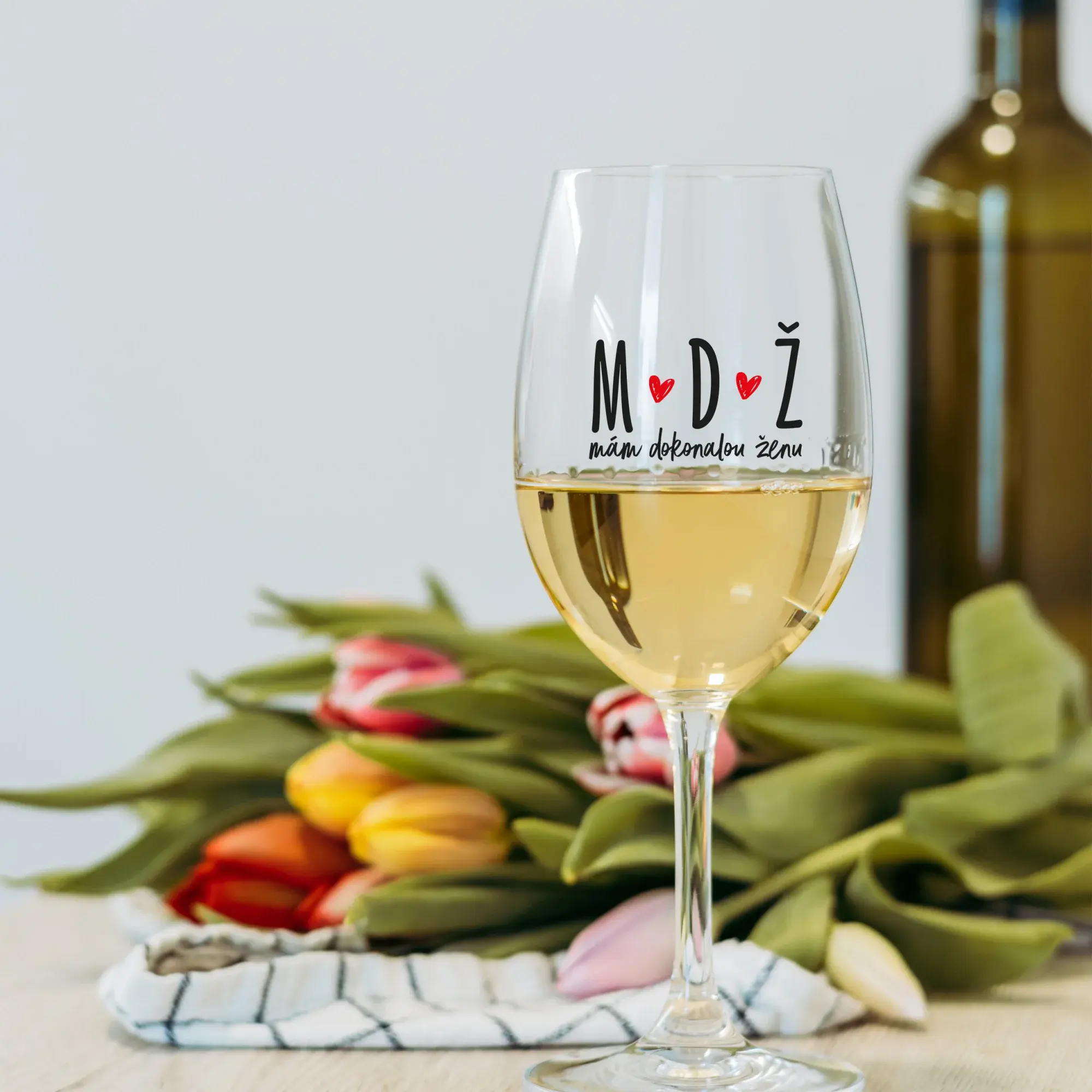 MÁM DOKONALOU ŽENU - čirá sklenice na víno 350 ml