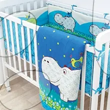 Souprava do postýlky Joy Hippo Blue toT's-smarTrike hrošík hnízdo, přikrývka a prostěradlo modrá od 0 měsíců