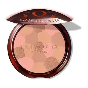 GUERLAIN TERRACOTTA LIGHT Bronzer s ultra lehkou texturou