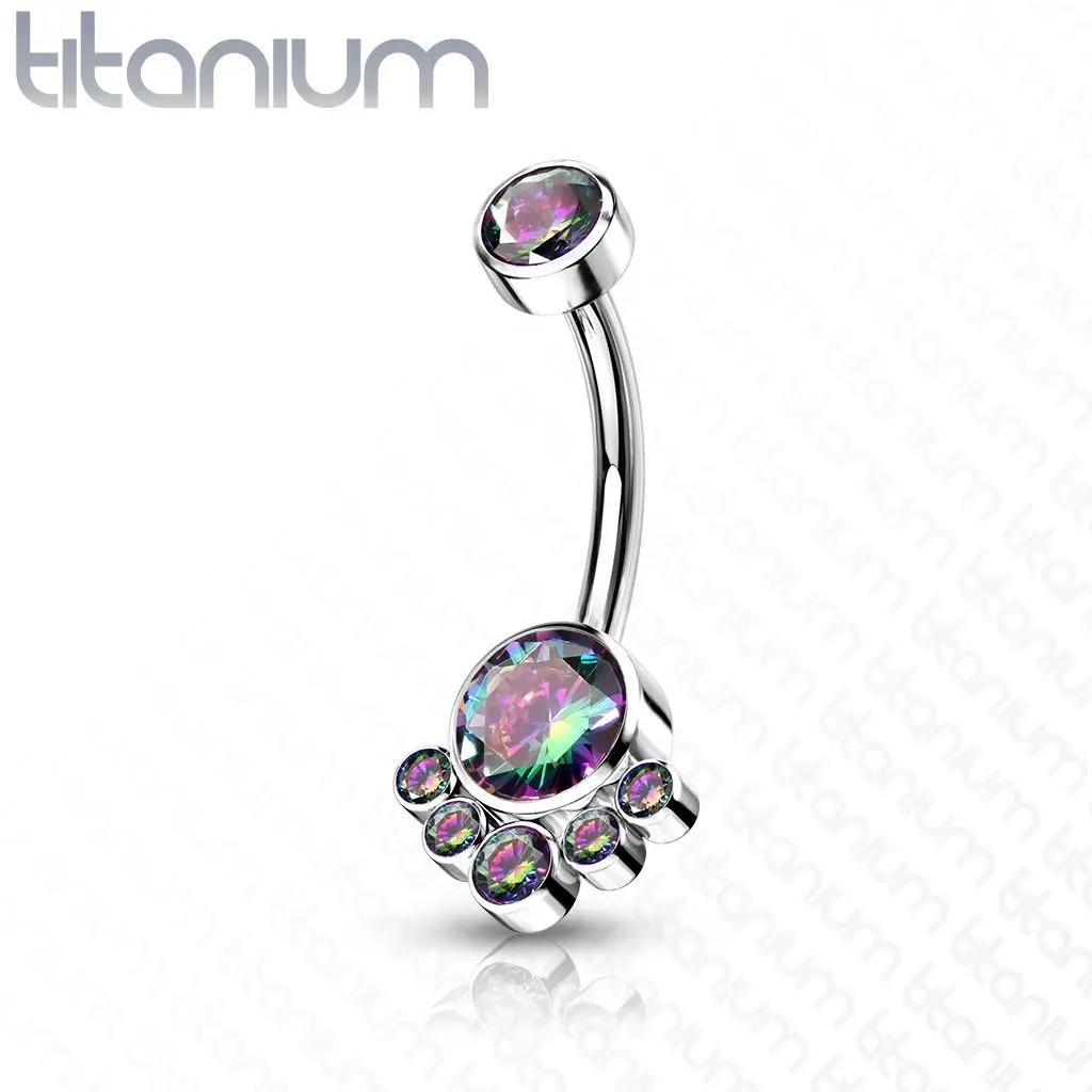 Piercing do pupíku - TITAN