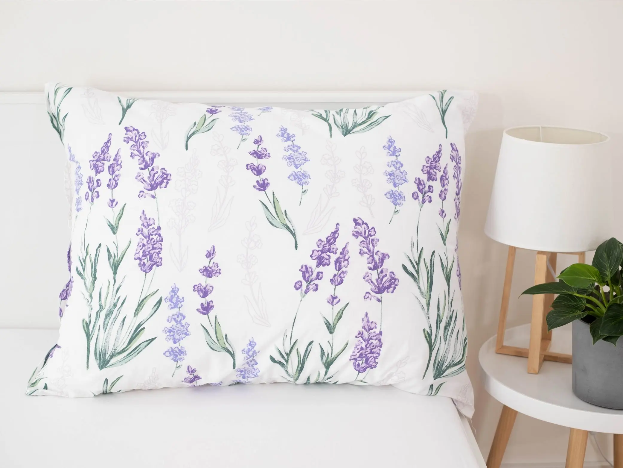 MKLuzkoviny.cz Bavlněný povlak na polštář Renforcé 70 x 90 cm - Levandule