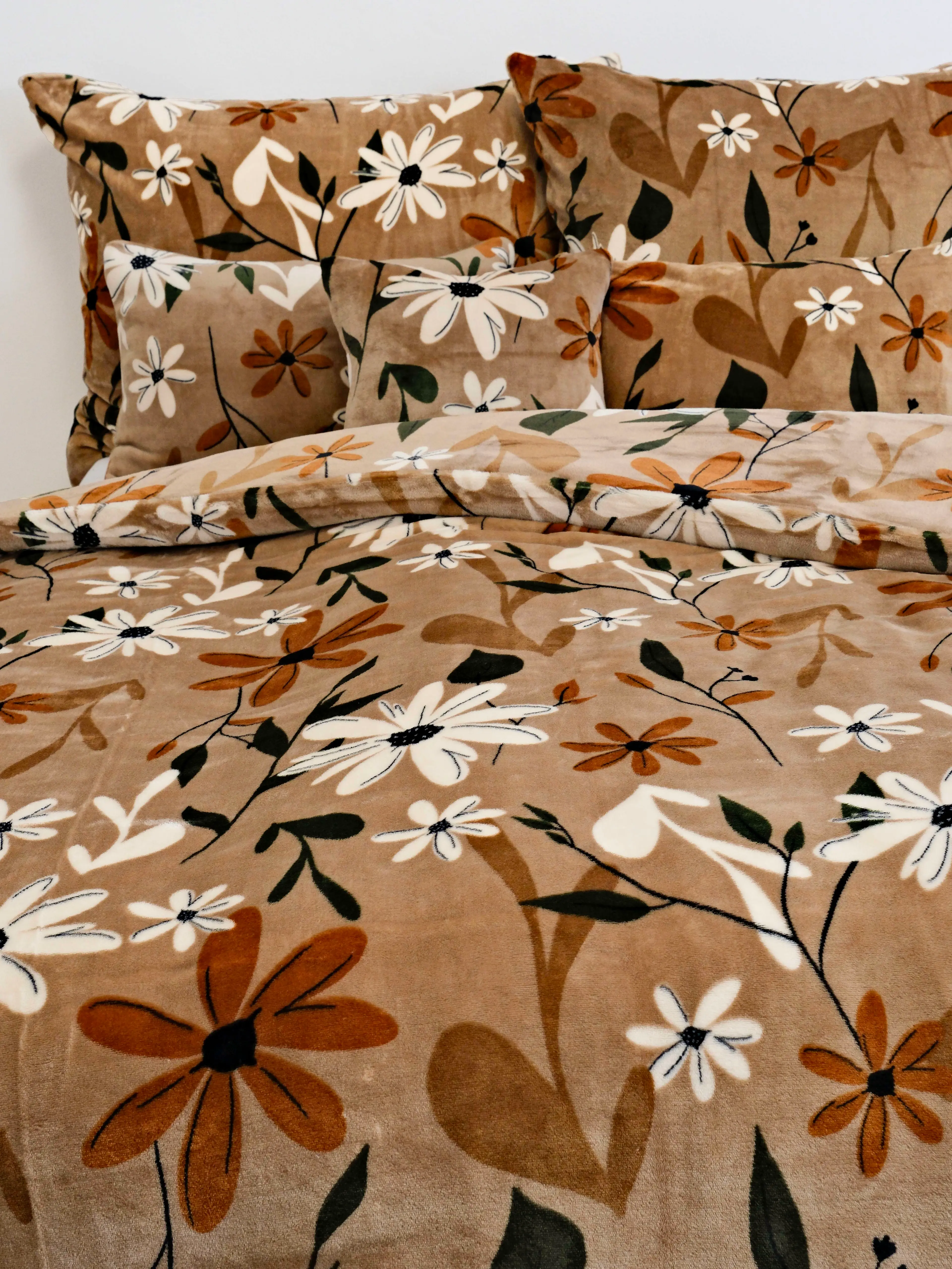 MKLuzkoviny.cz Prodloužené povlečení mikroplyš Exclusive - Lola- 140 × 220 cm - 70 x 90 cm