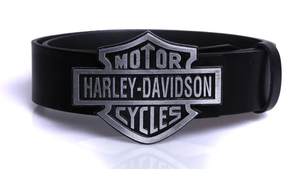 TXR Kožený opasek Harley-Davidson 120 cm (Moto opasek s přezkou Harley-Davidson, vyrobený z hovězí lícové kůže, zaručující dlouhou životnost.)