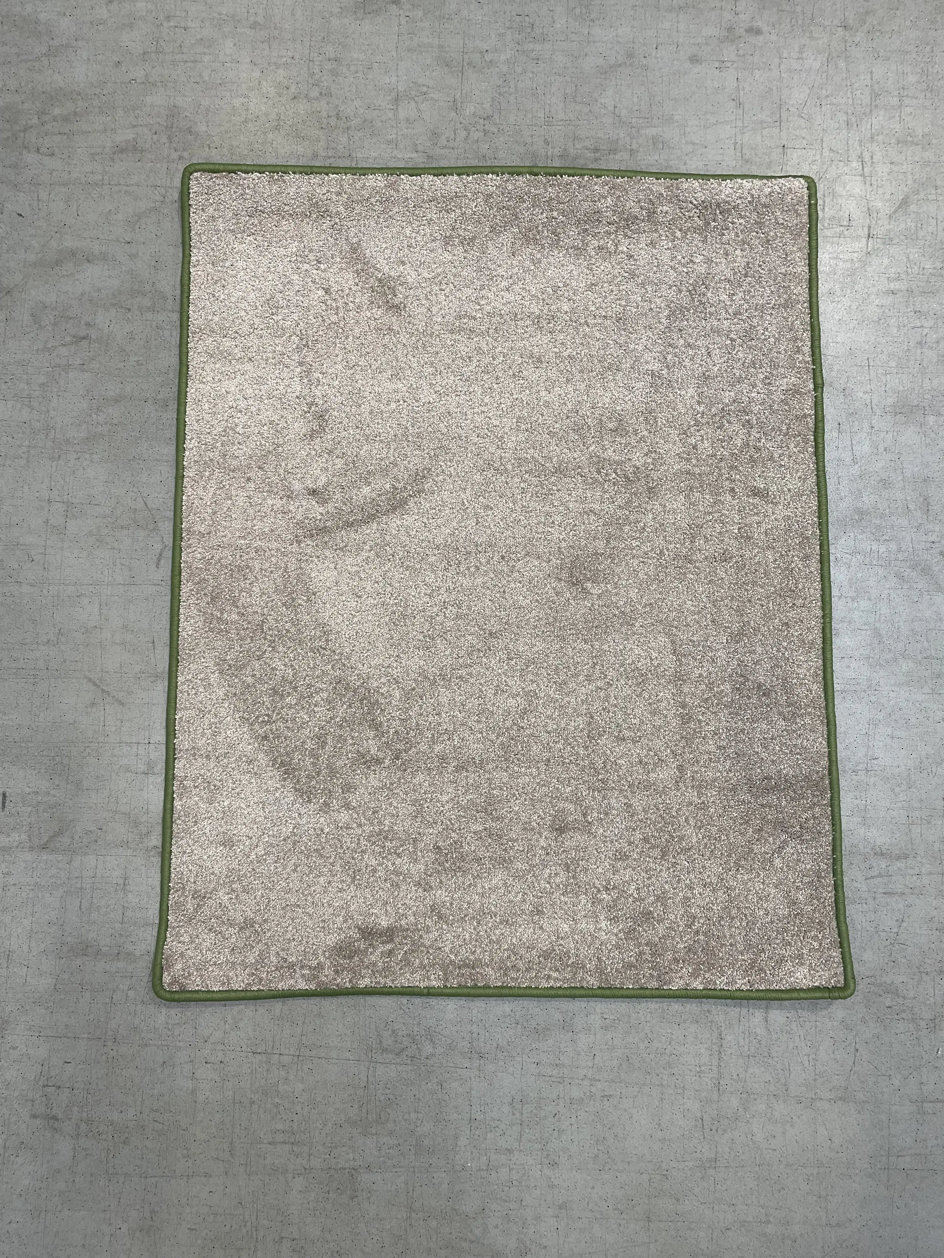 Vopi, Akce: 102x80 cm Kusový koberec Capri béžový - zelené obšití, na míru, šíře, béžová, ab (mřížka), chodba / předsíň