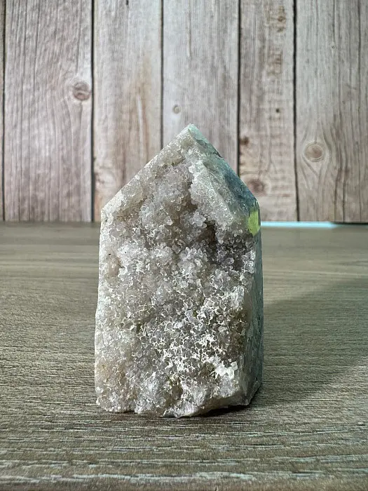 Ametyst drůza Brazílie špice - obelisk 3 - cca 6,6 x 4,3 x 3,8 cm, 161 g
